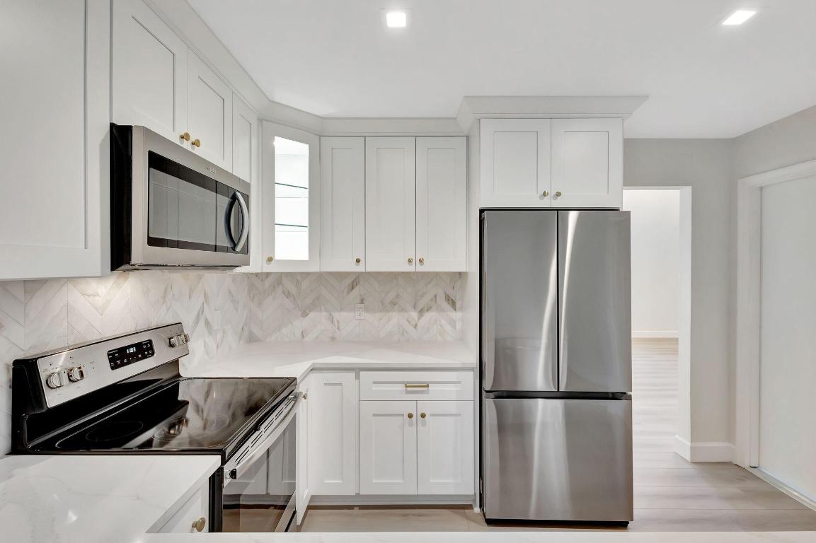 1722 Shoreside Circle