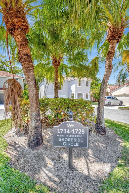 1722 Shoreside Circle