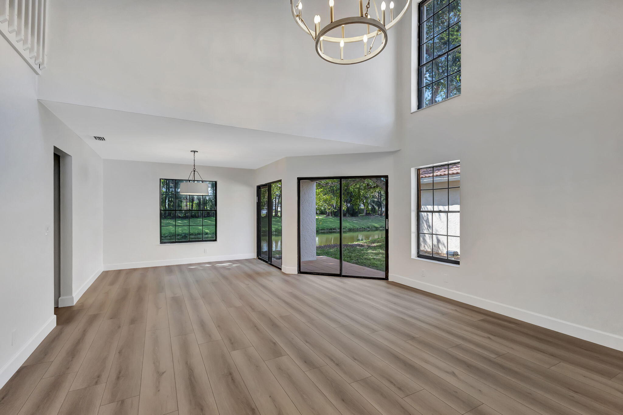 1722 Shoreside Circle