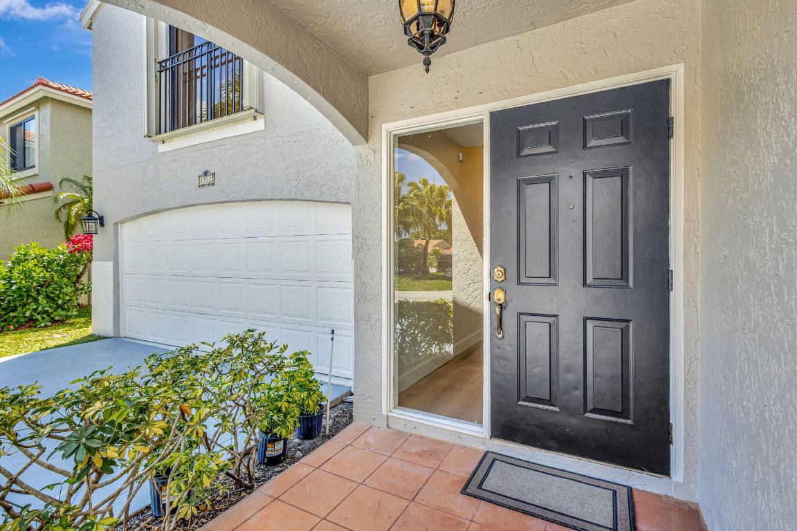 1722 Shoreside Circle