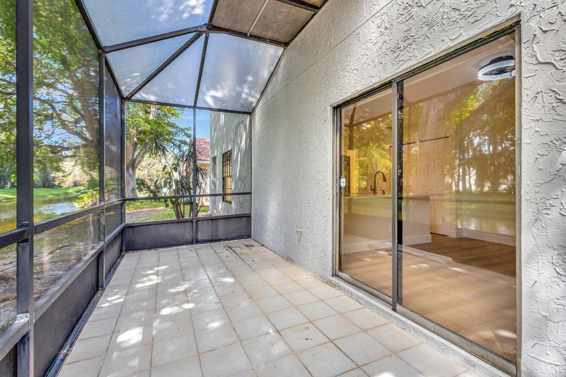 1722 Shoreside Circle