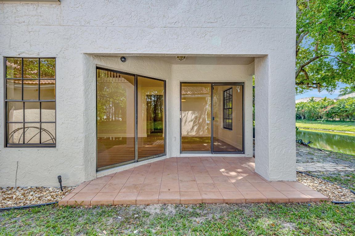 1722 Shoreside Circle