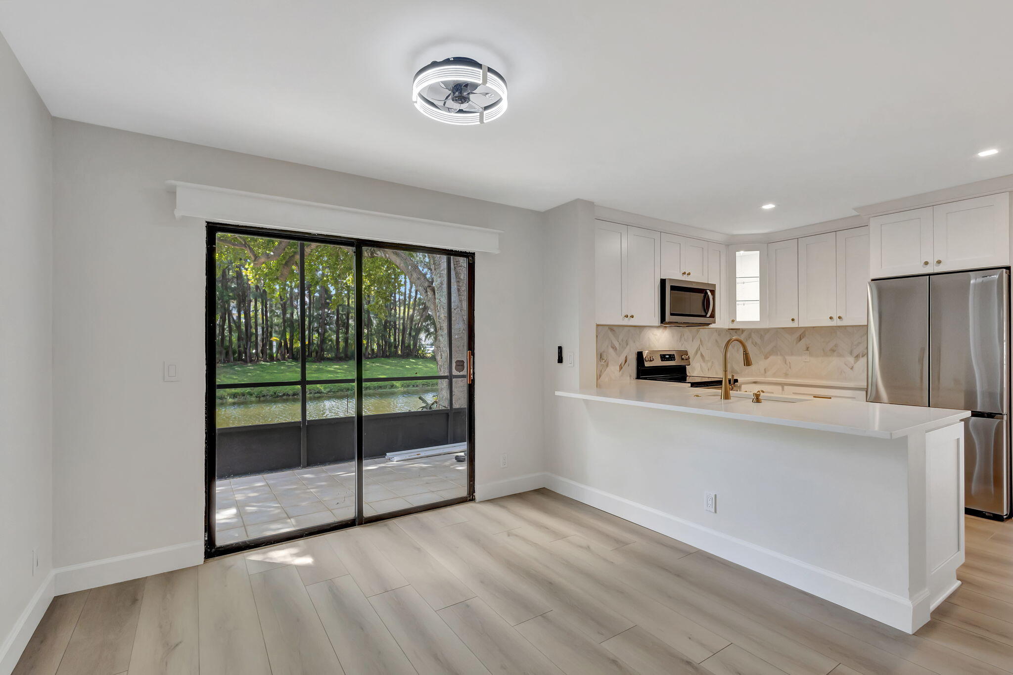 1722 Shoreside Circle