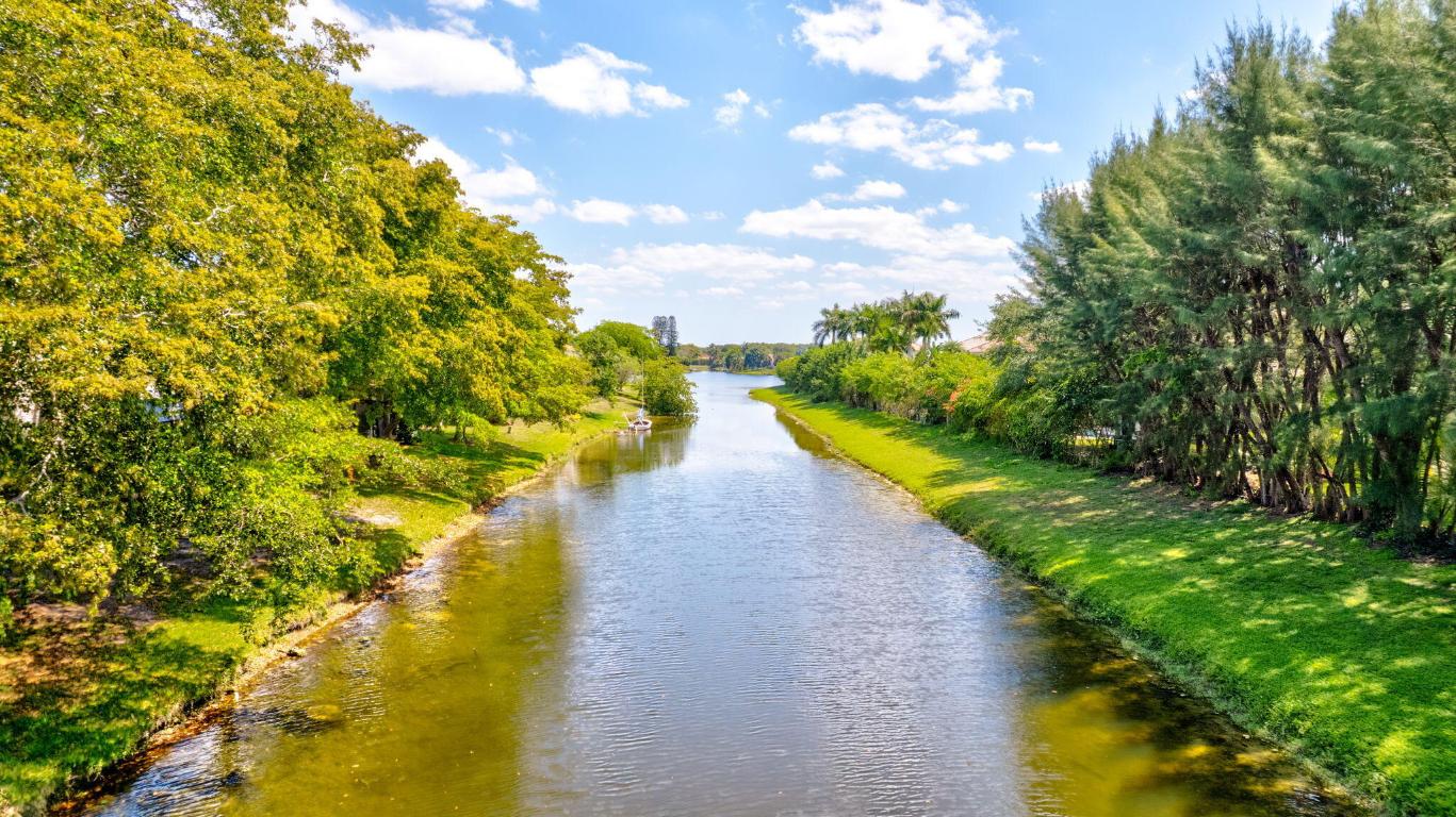 1722 Shoreside Circle