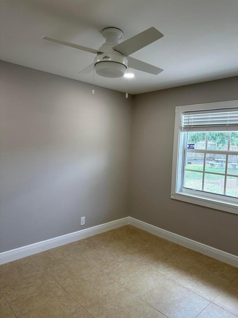 1925 Shower Tree Way