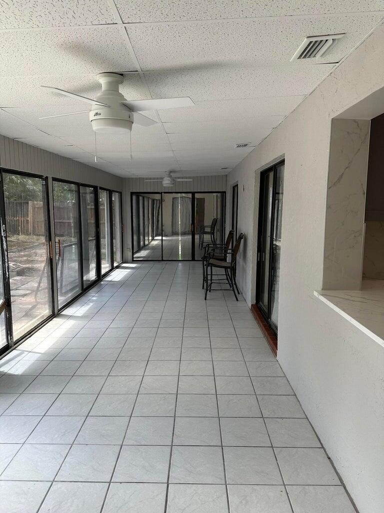 1925 Shower Tree Way