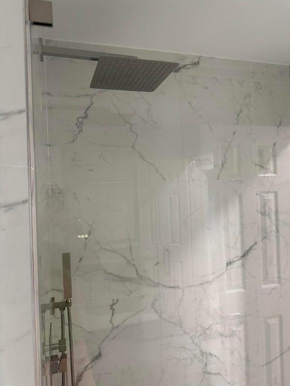 1925 Shower Tree Way