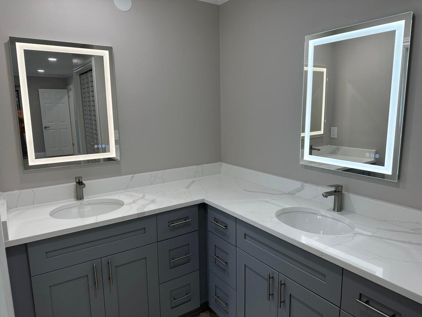 1925 Shower Tree Way