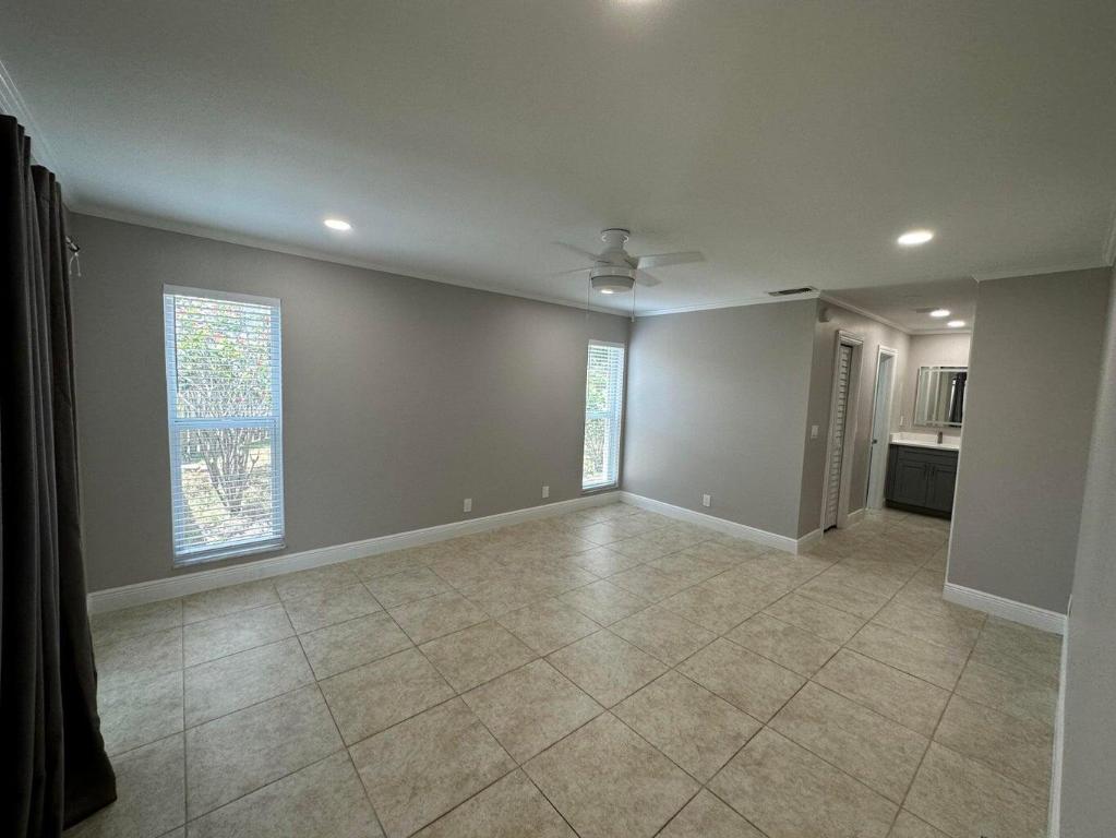 1925 Shower Tree Way