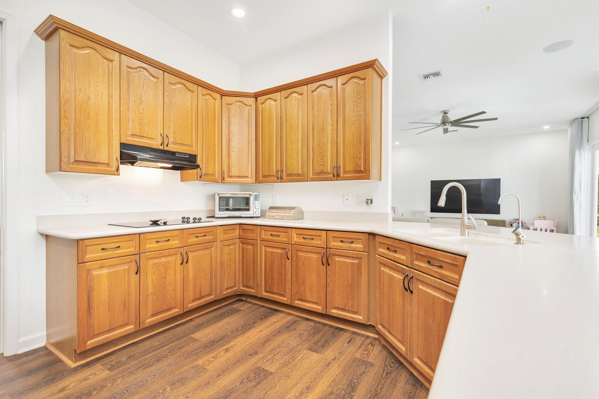 15395 Hawker Lane