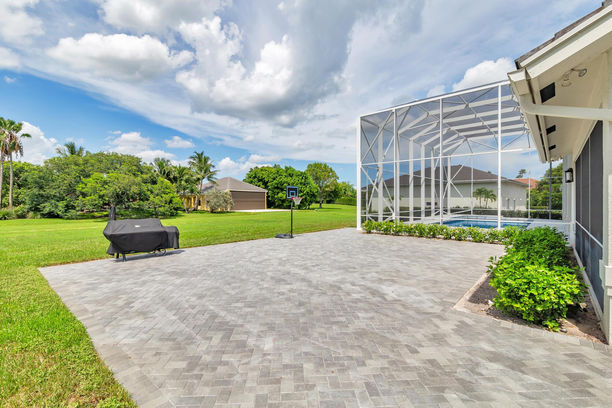 15395 Hawker Lane