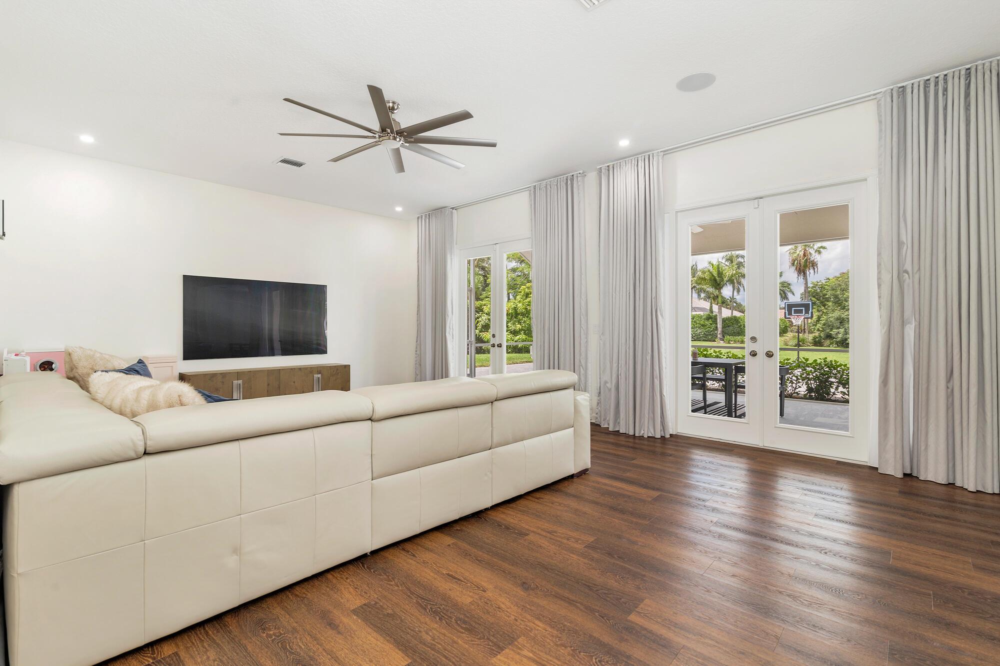15395 Hawker Lane