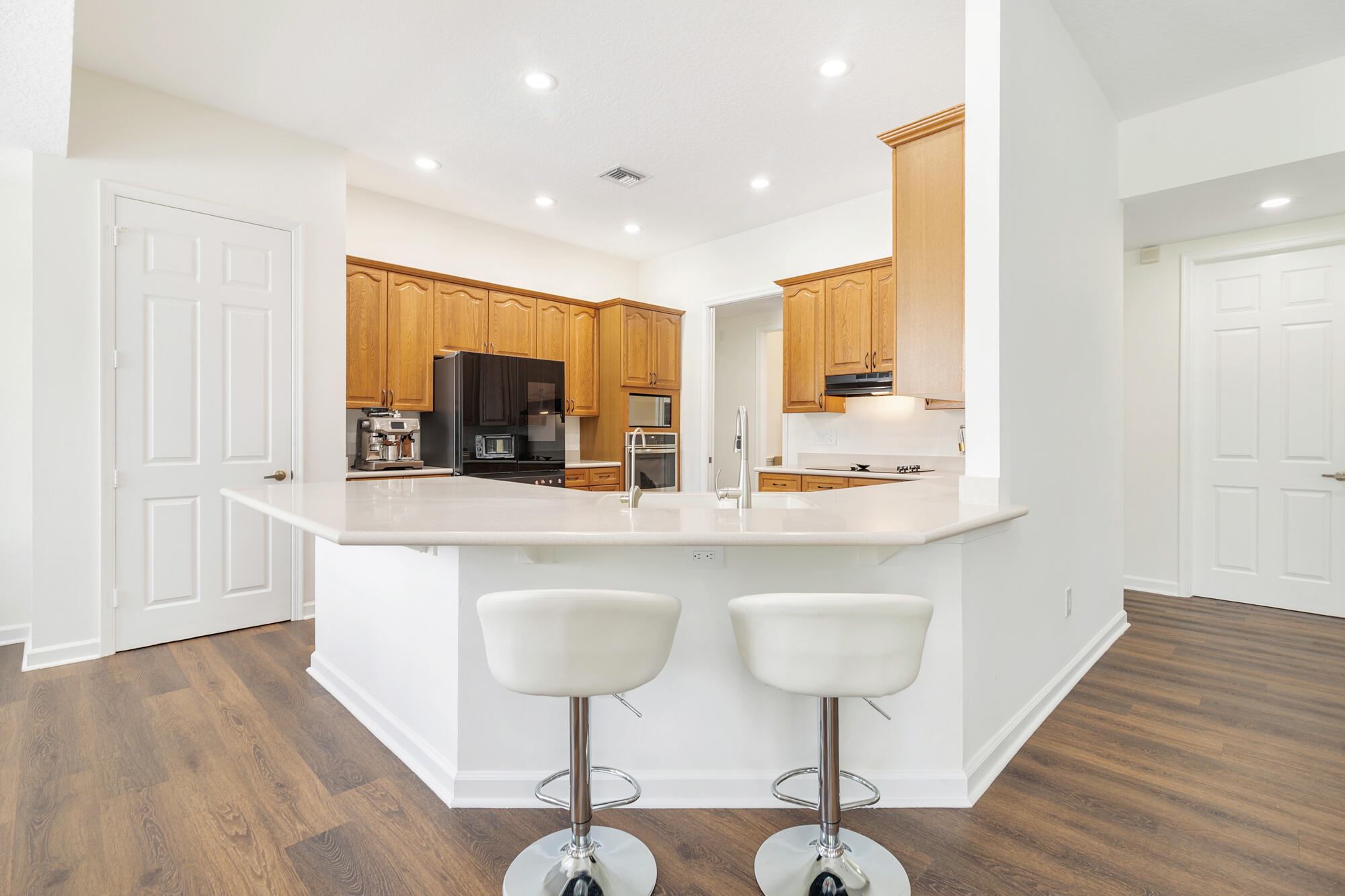15395 Hawker Lane