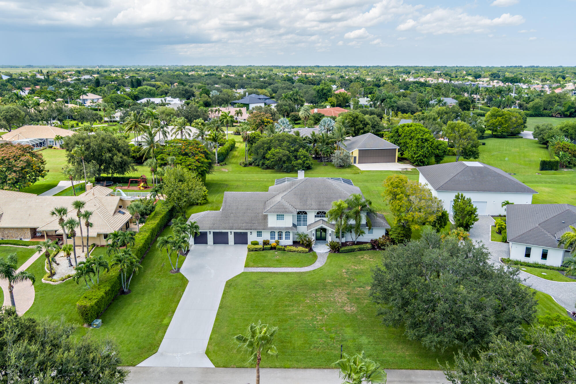 15395 Hawker Lane