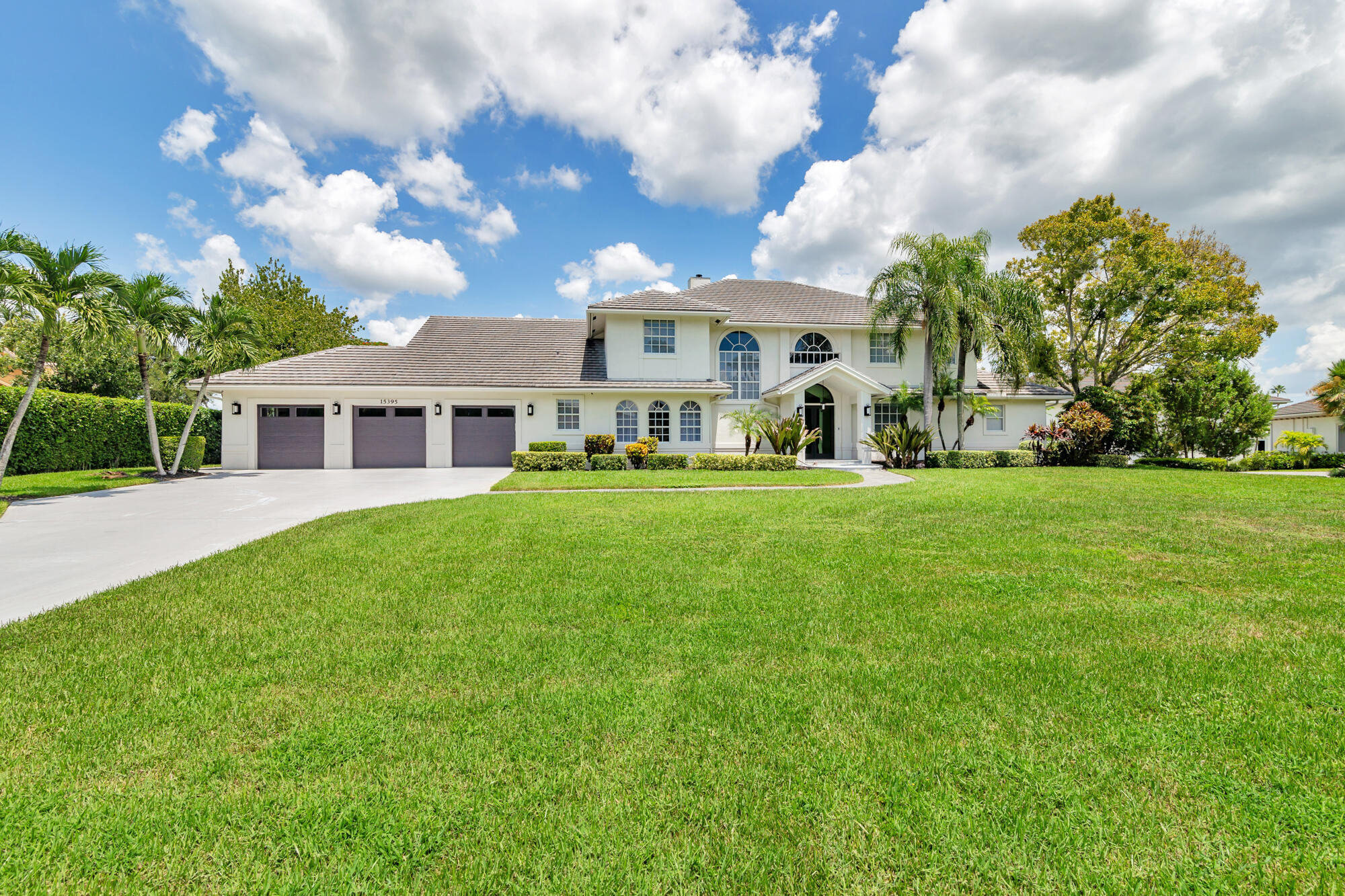 15395 Hawker Lane
