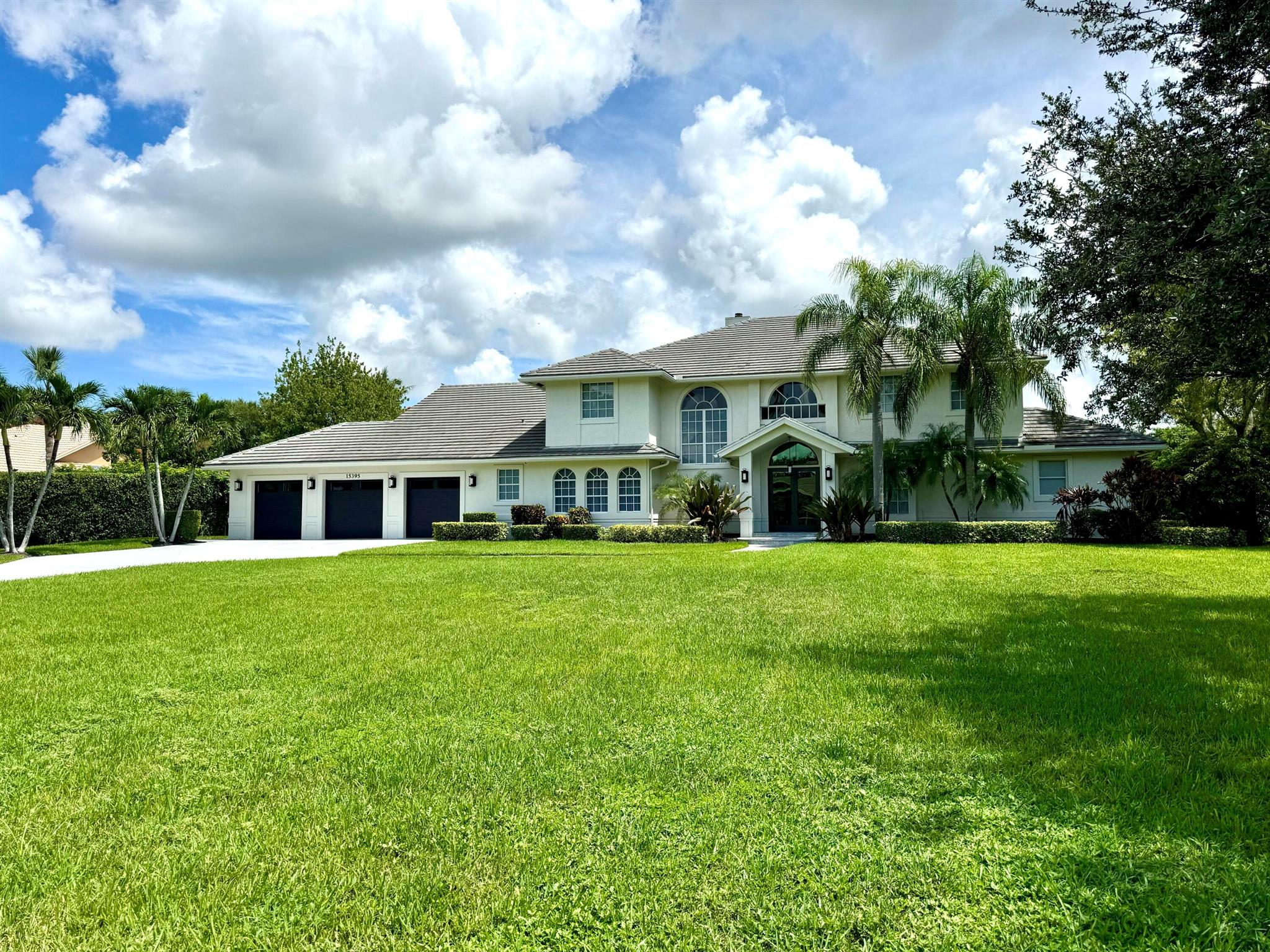 15395 Hawker Lane