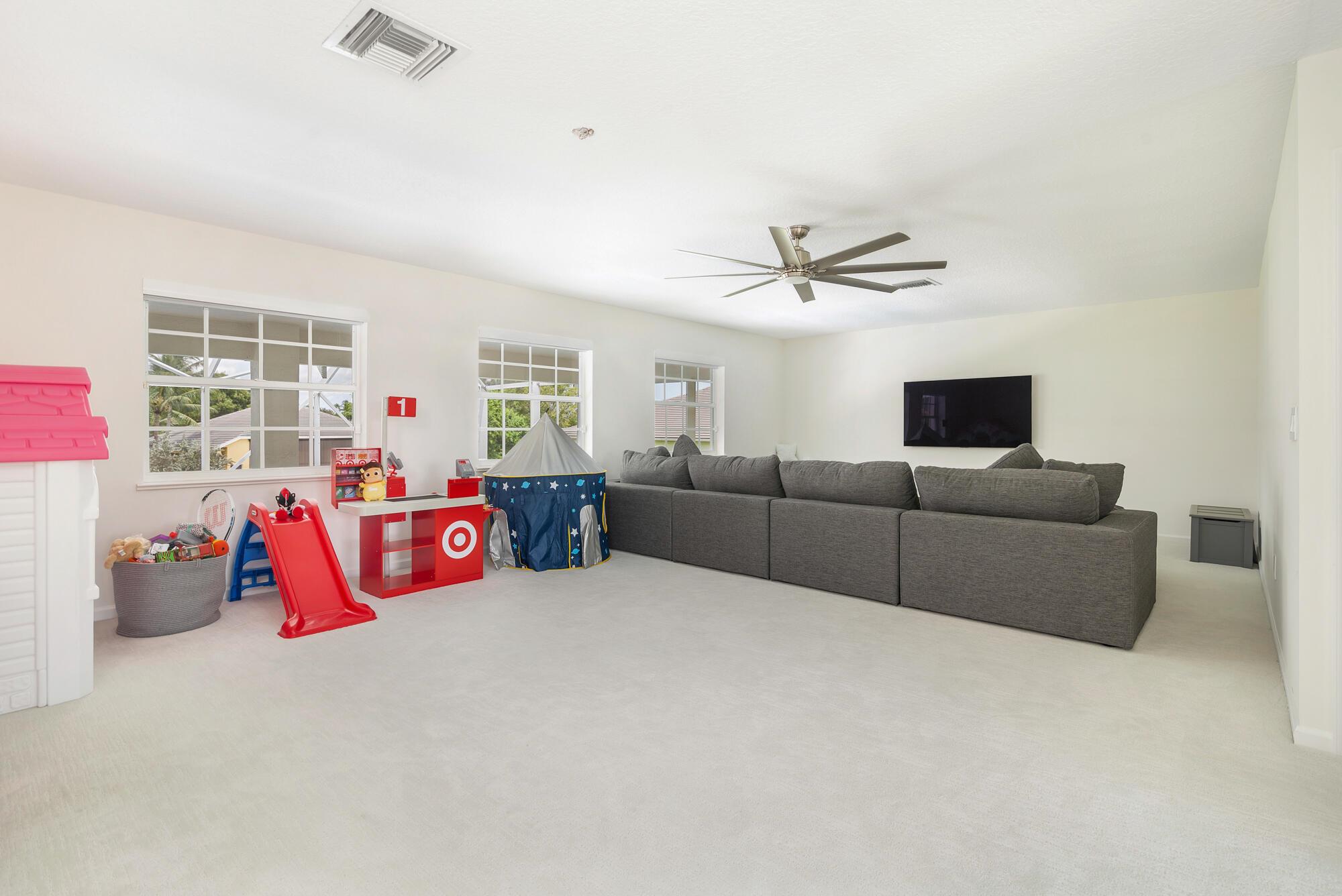 15395 Hawker Lane