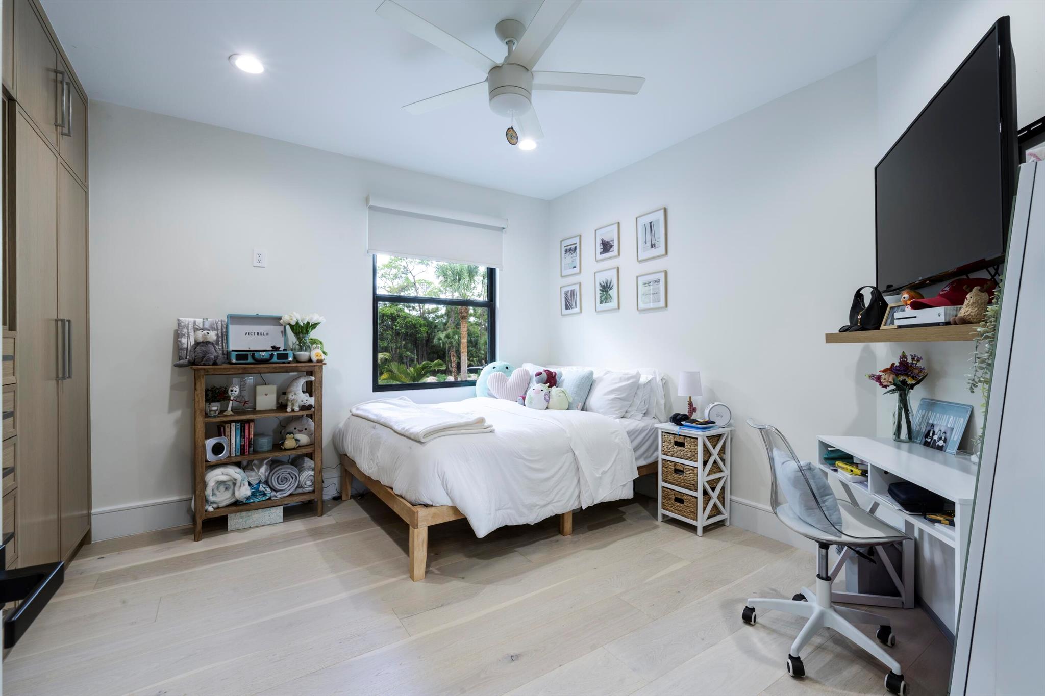 1201 F Road