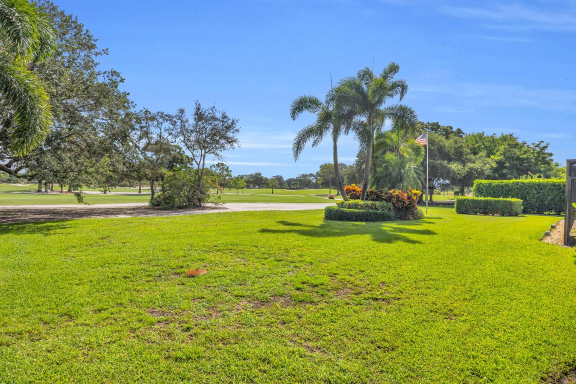 136 SE Turtle Creek Drive