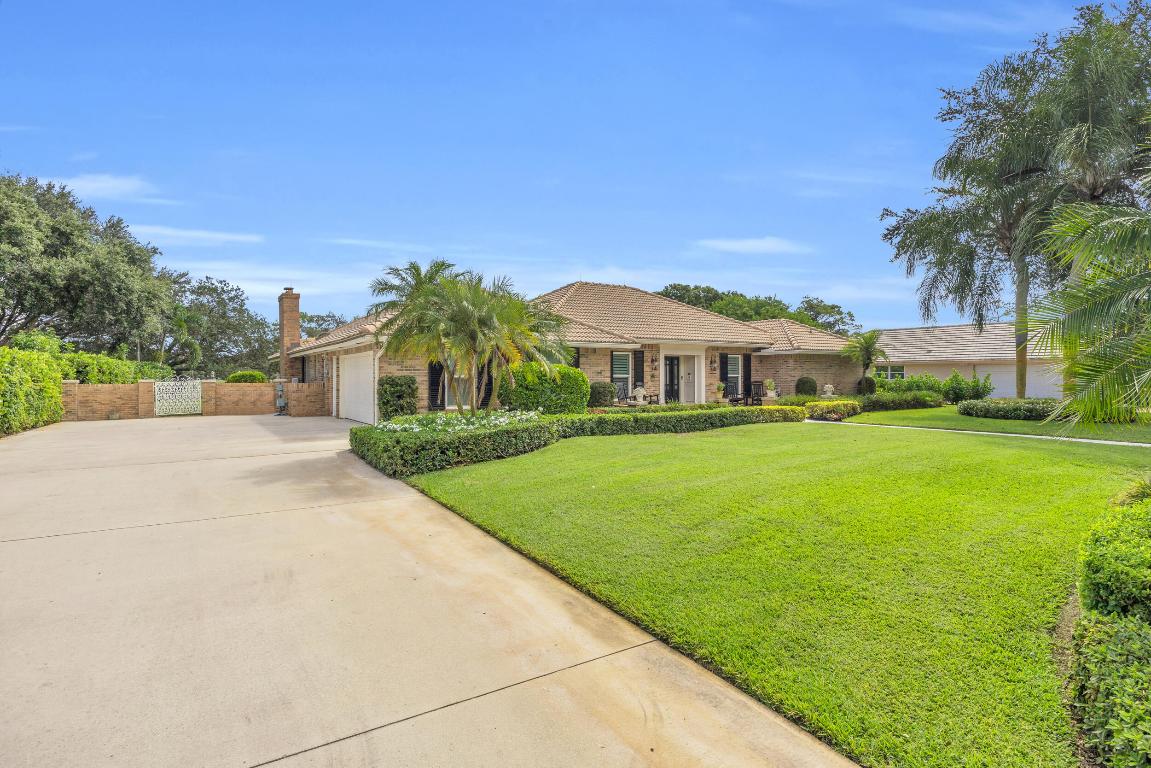 136 SE Turtle Creek Drive