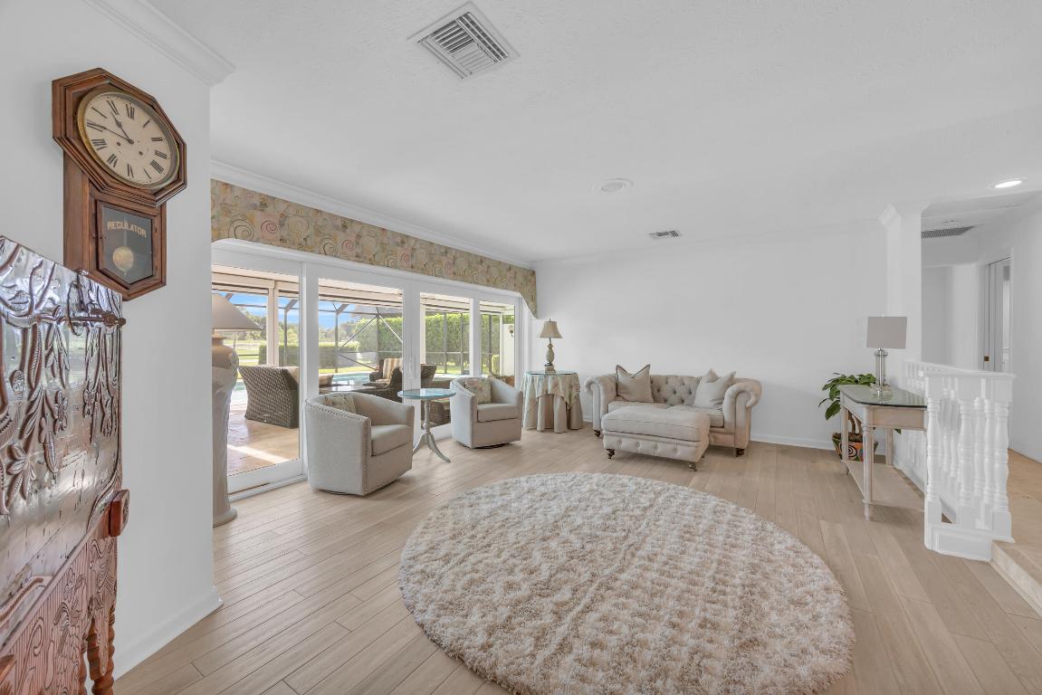 136 SE Turtle Creek Drive