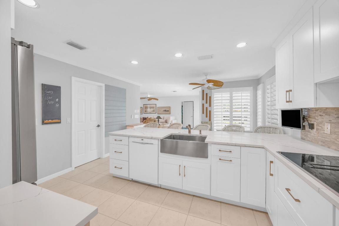 136 SE Turtle Creek Drive