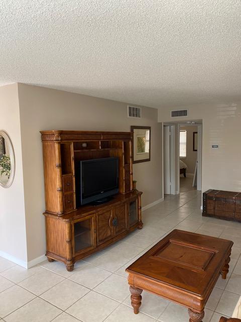 312 Southwind Drive 102