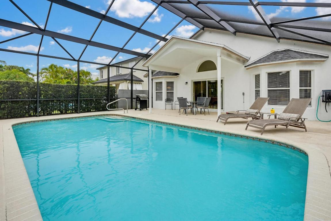 15182 Oak Chase Court