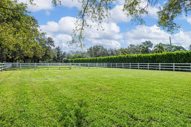 2760 Appaloosa Trail