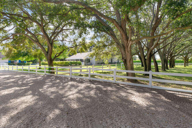 2760 Appaloosa Trail