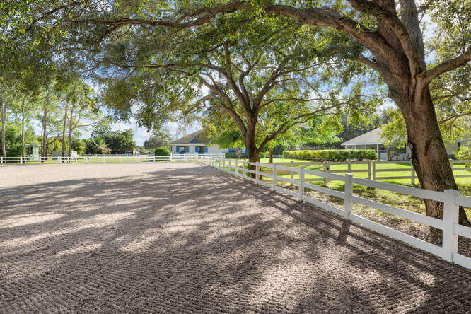 2760 Appaloosa Trail