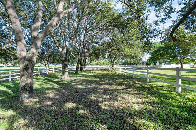 2760 Appaloosa Trail