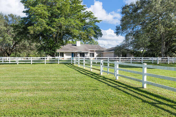 2760 Appaloosa Trail