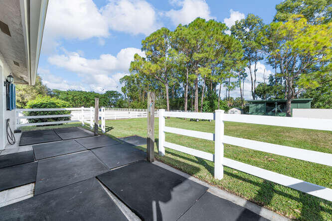 2760 Appaloosa Trail