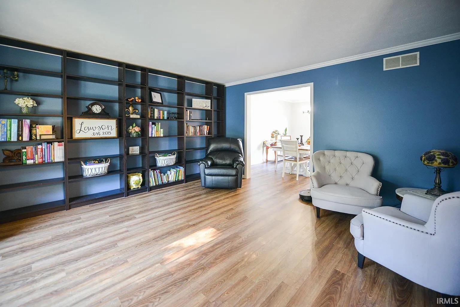 218 E Dellview Drive