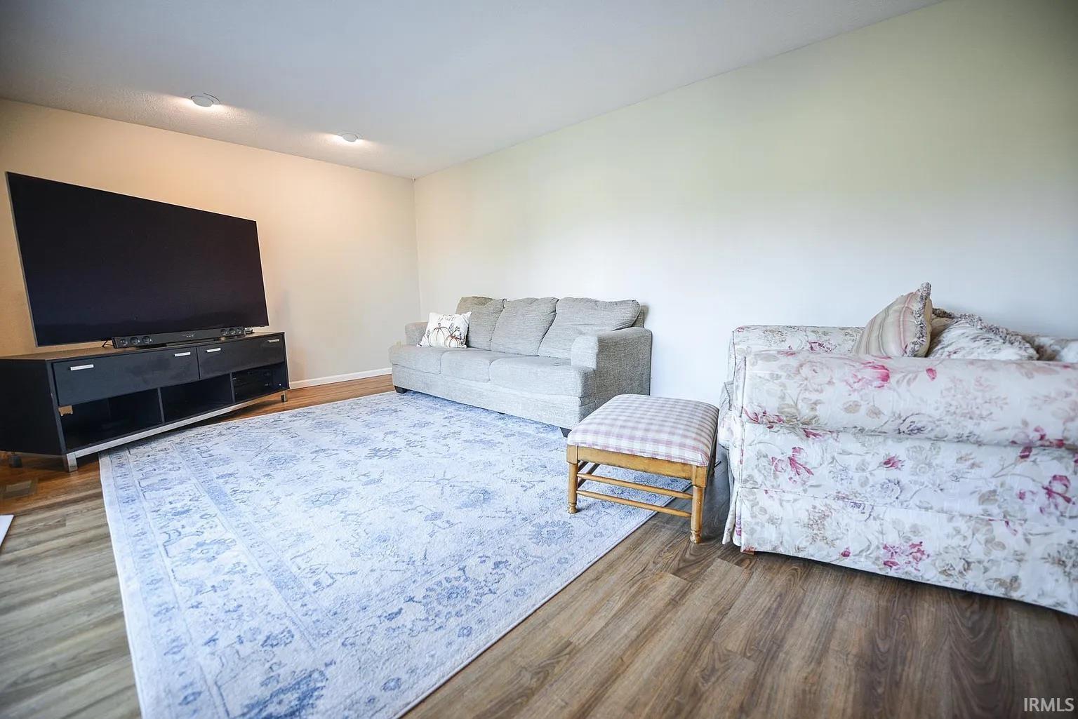 218 E Dellview Drive