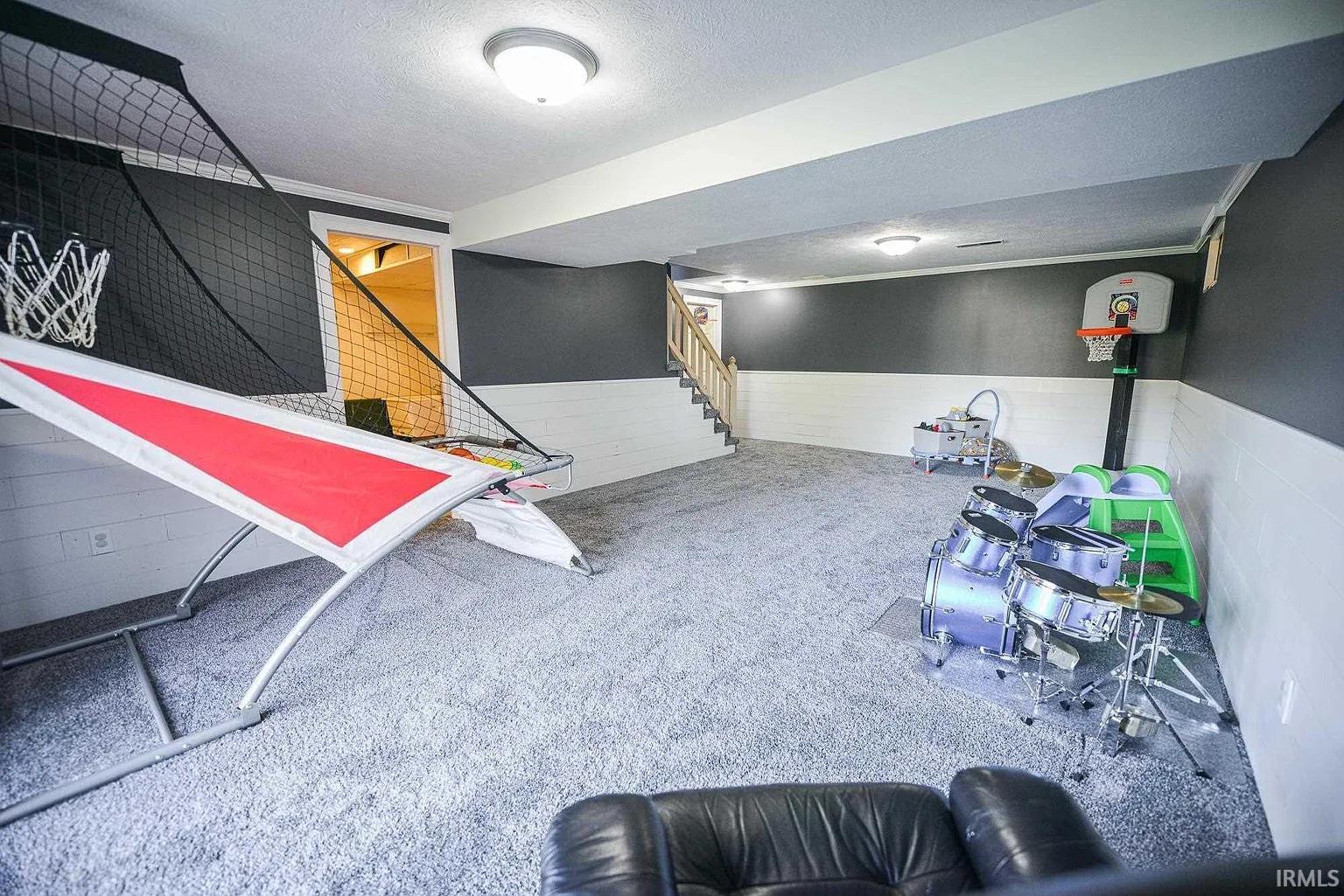 218 E Dellview Drive