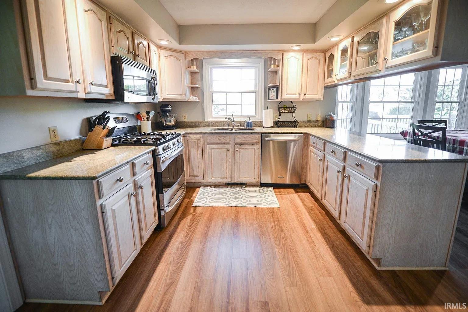 218 E Dellview Drive