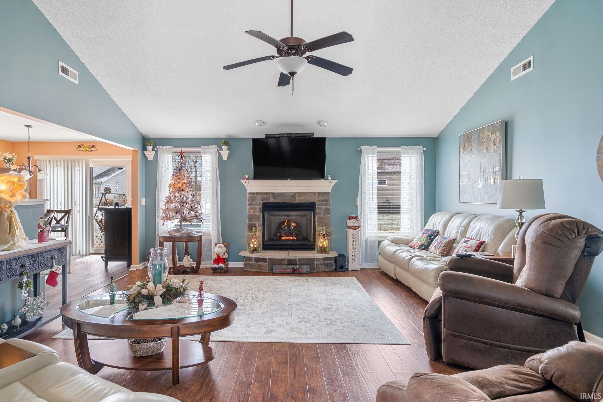 2506 Pin Oak Court