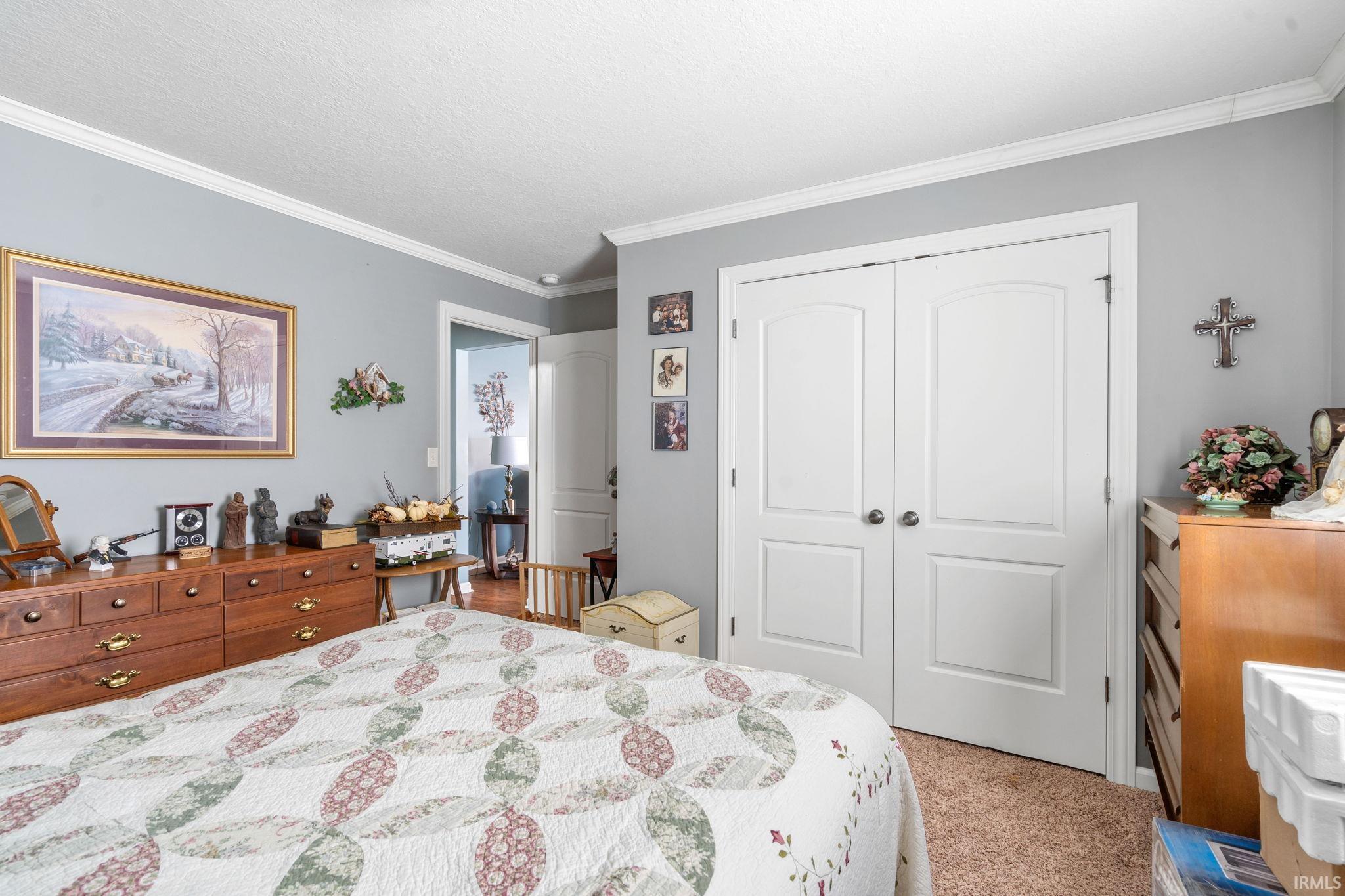2506 Pin Oak Court