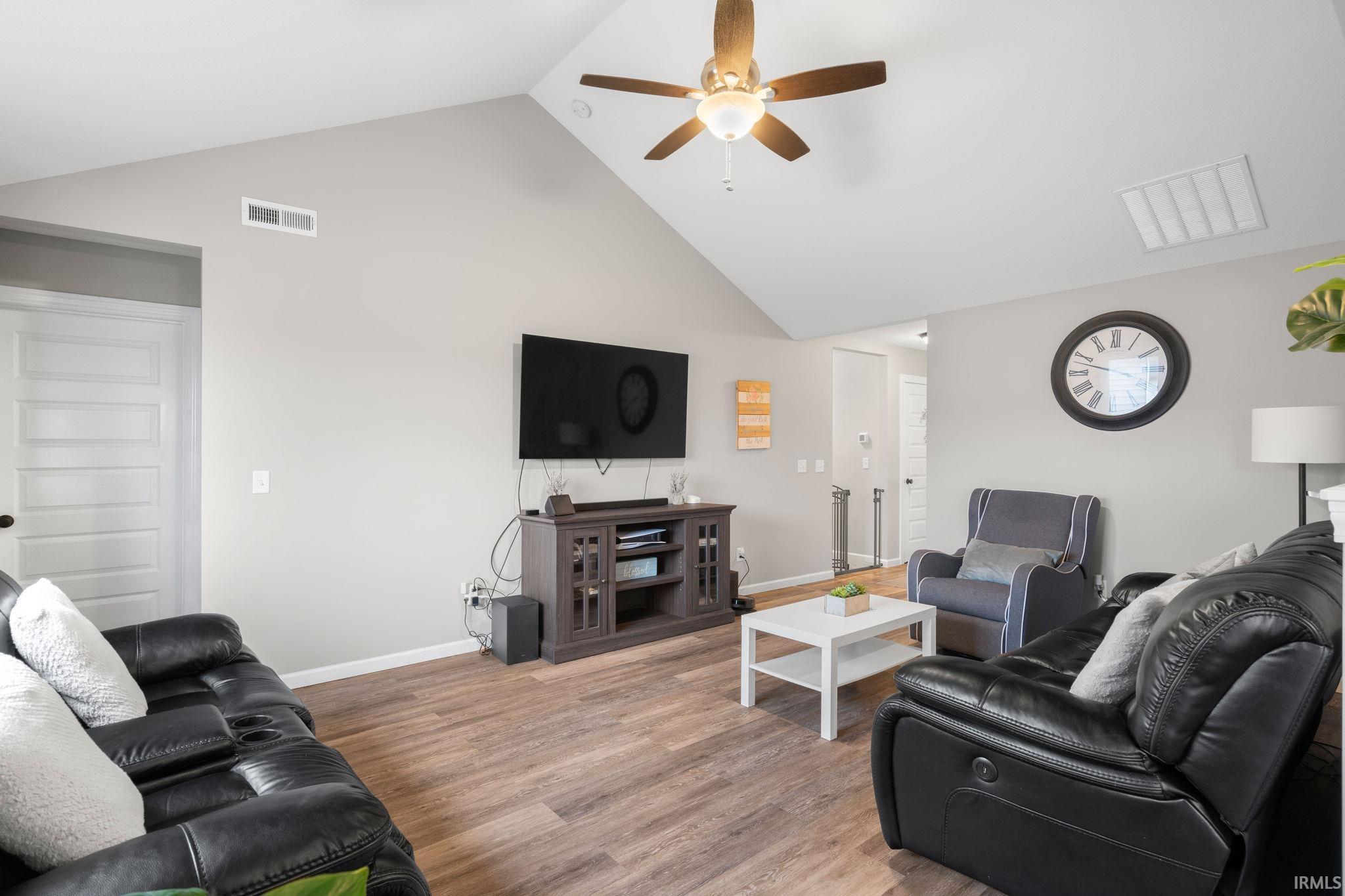 205 W Cambridge Drive