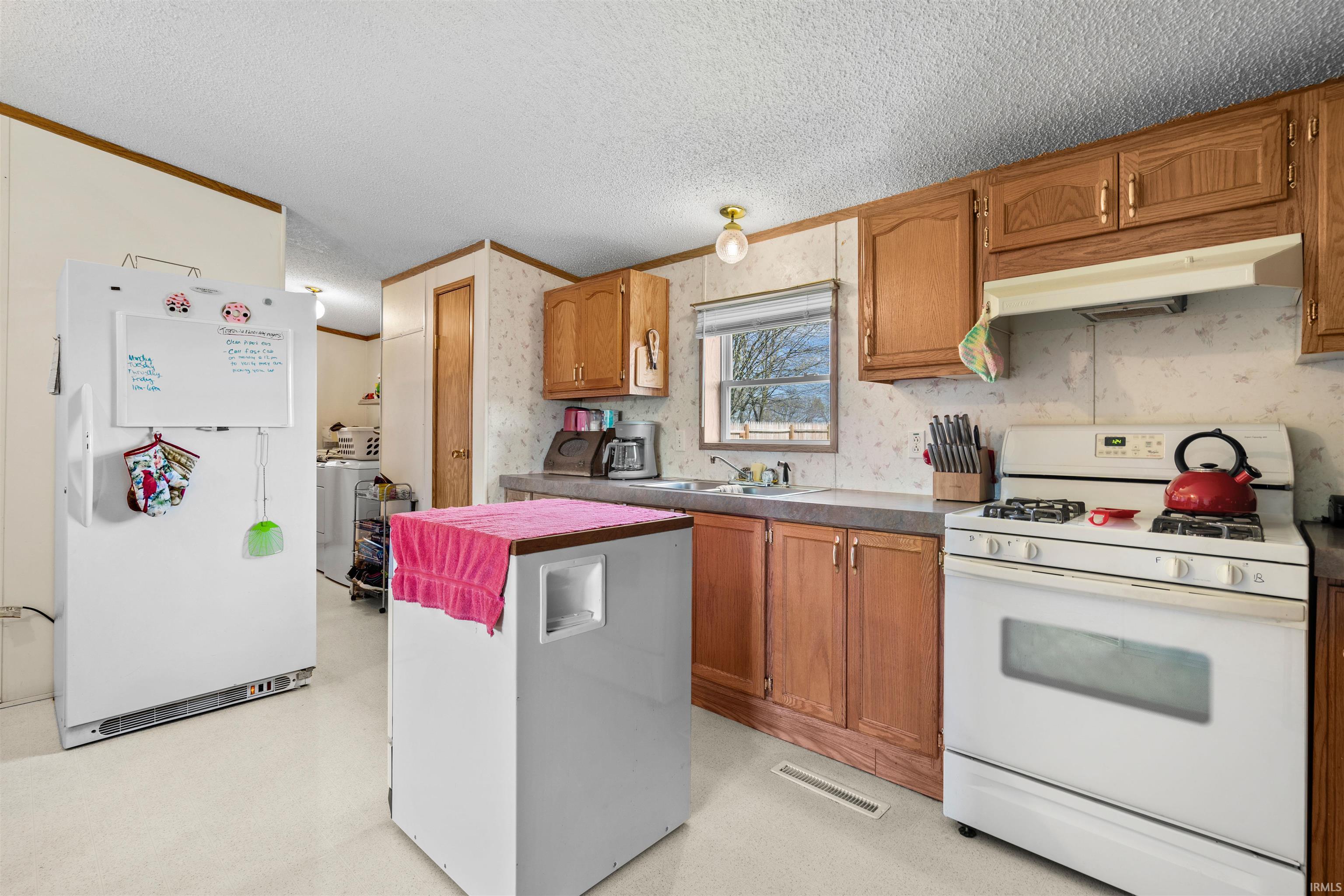 3330 S Country Club Road