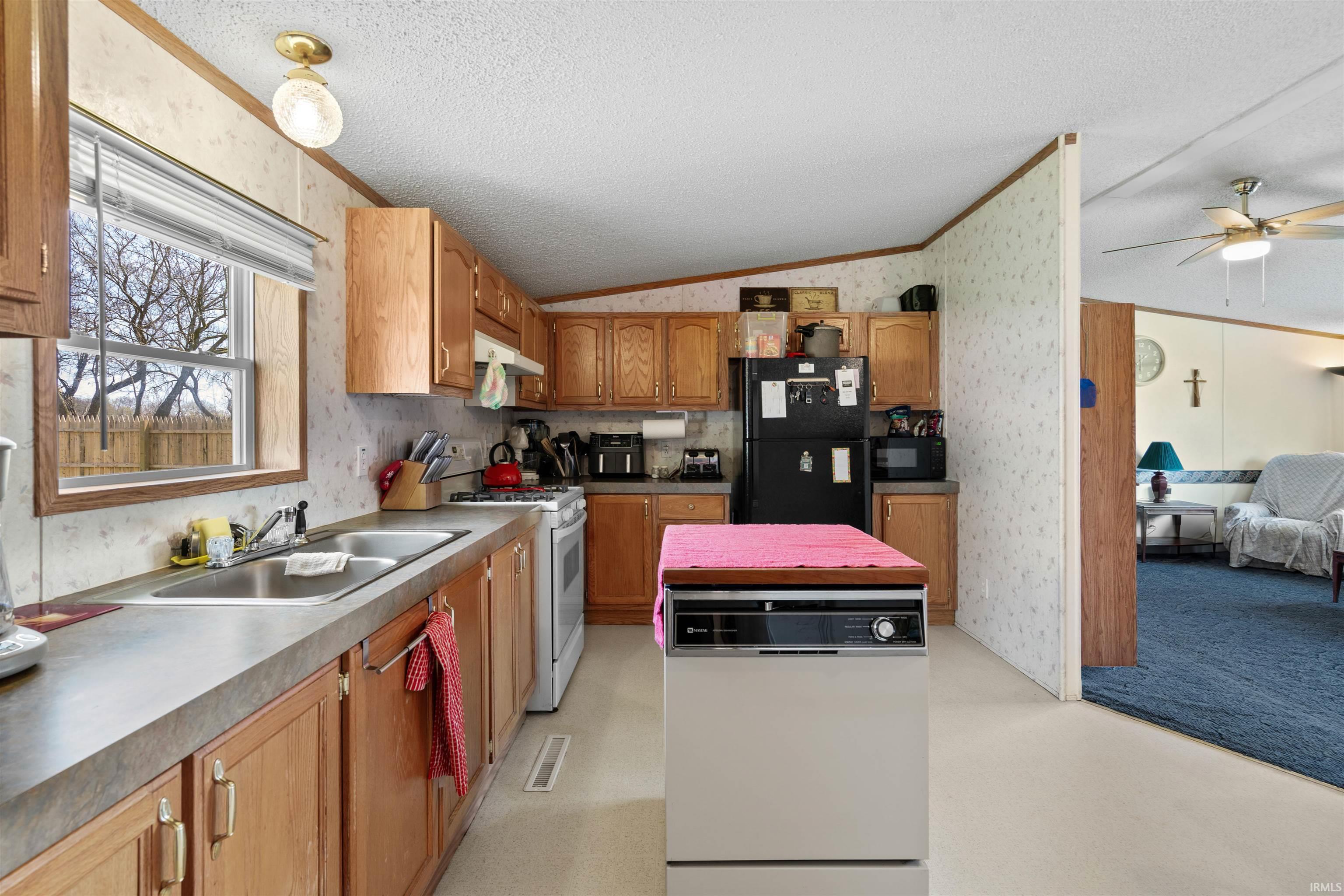 3330 S Country Club Road