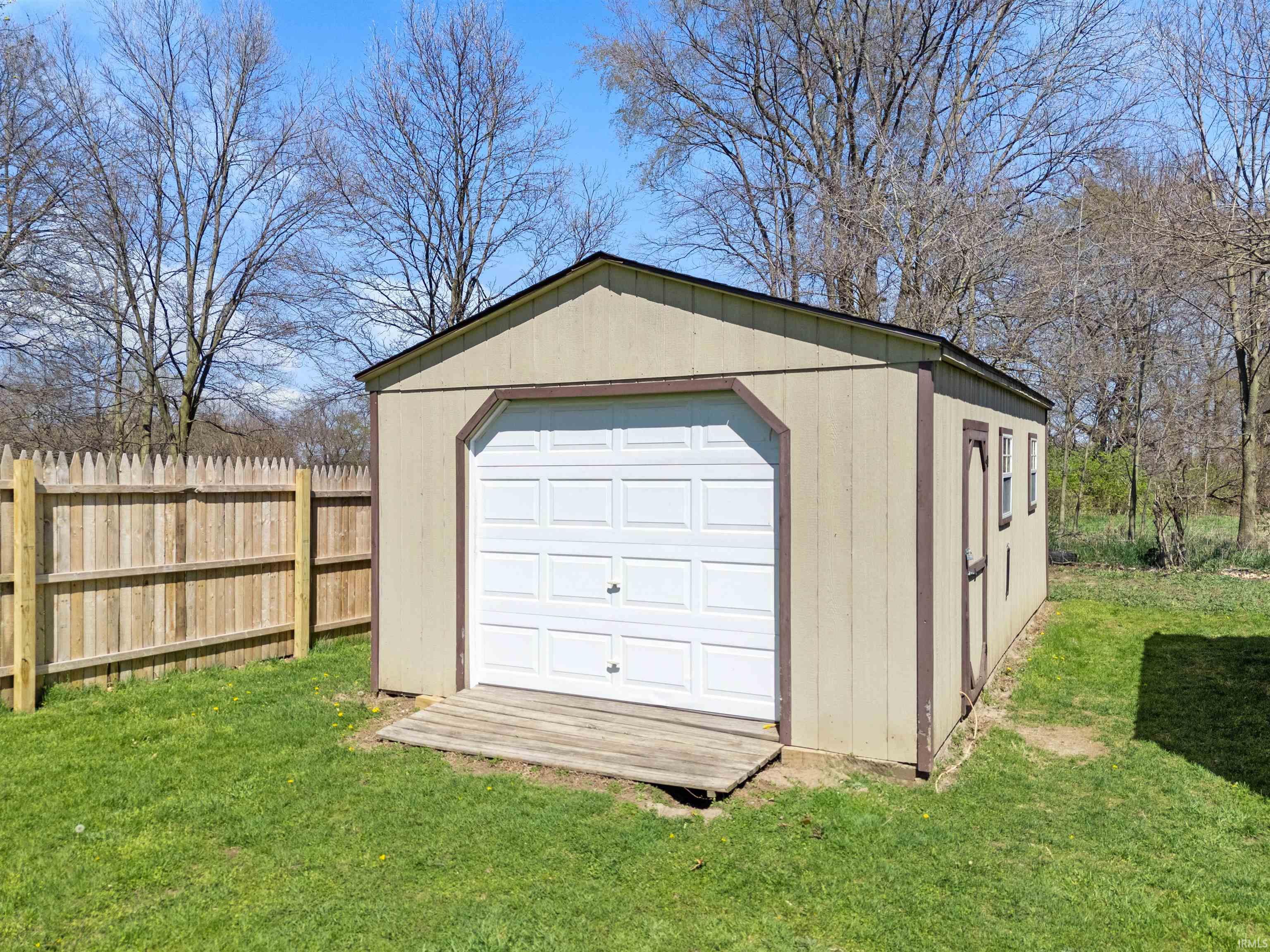 3330 S Country Club Road