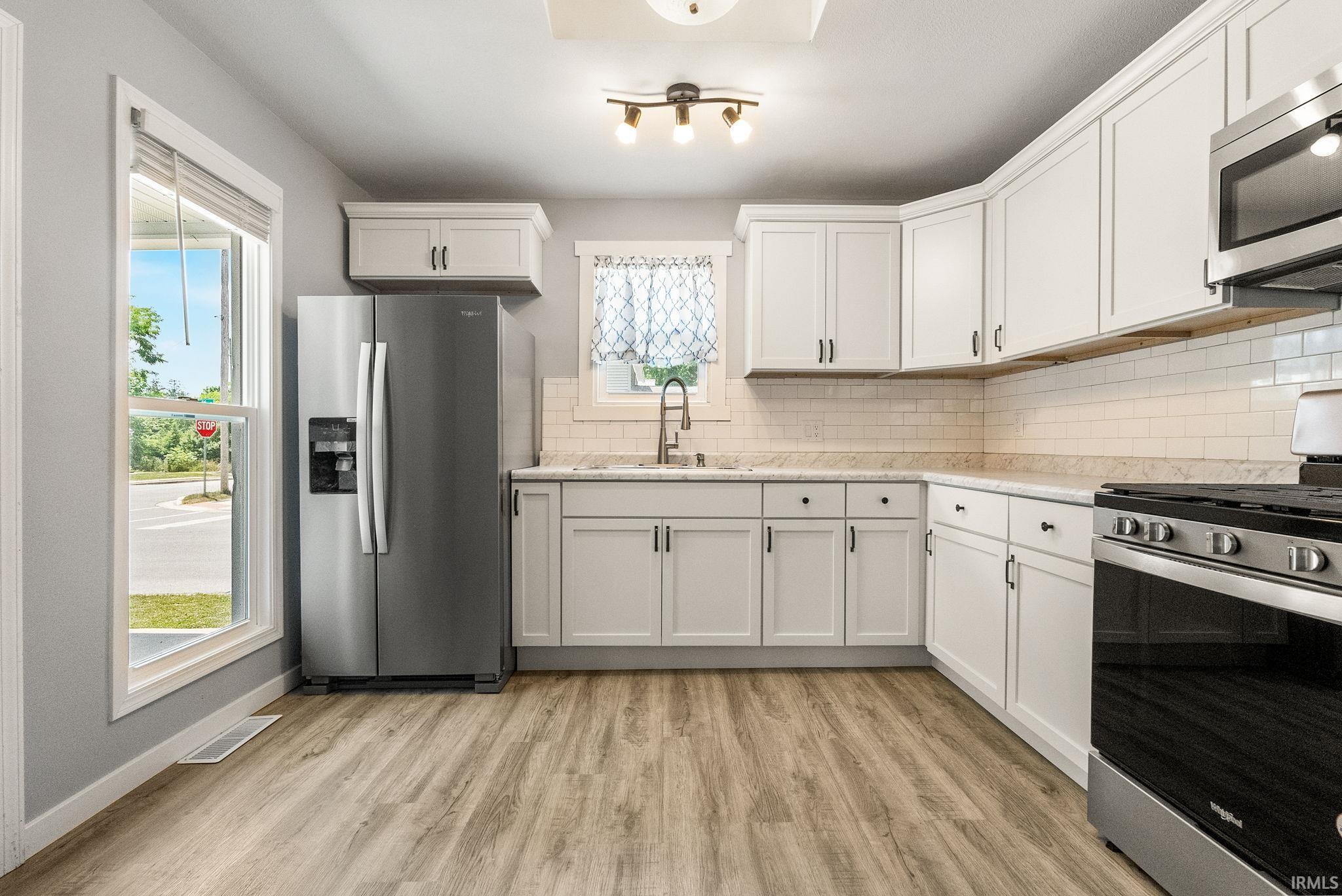 321 W Oakridge Avenue
