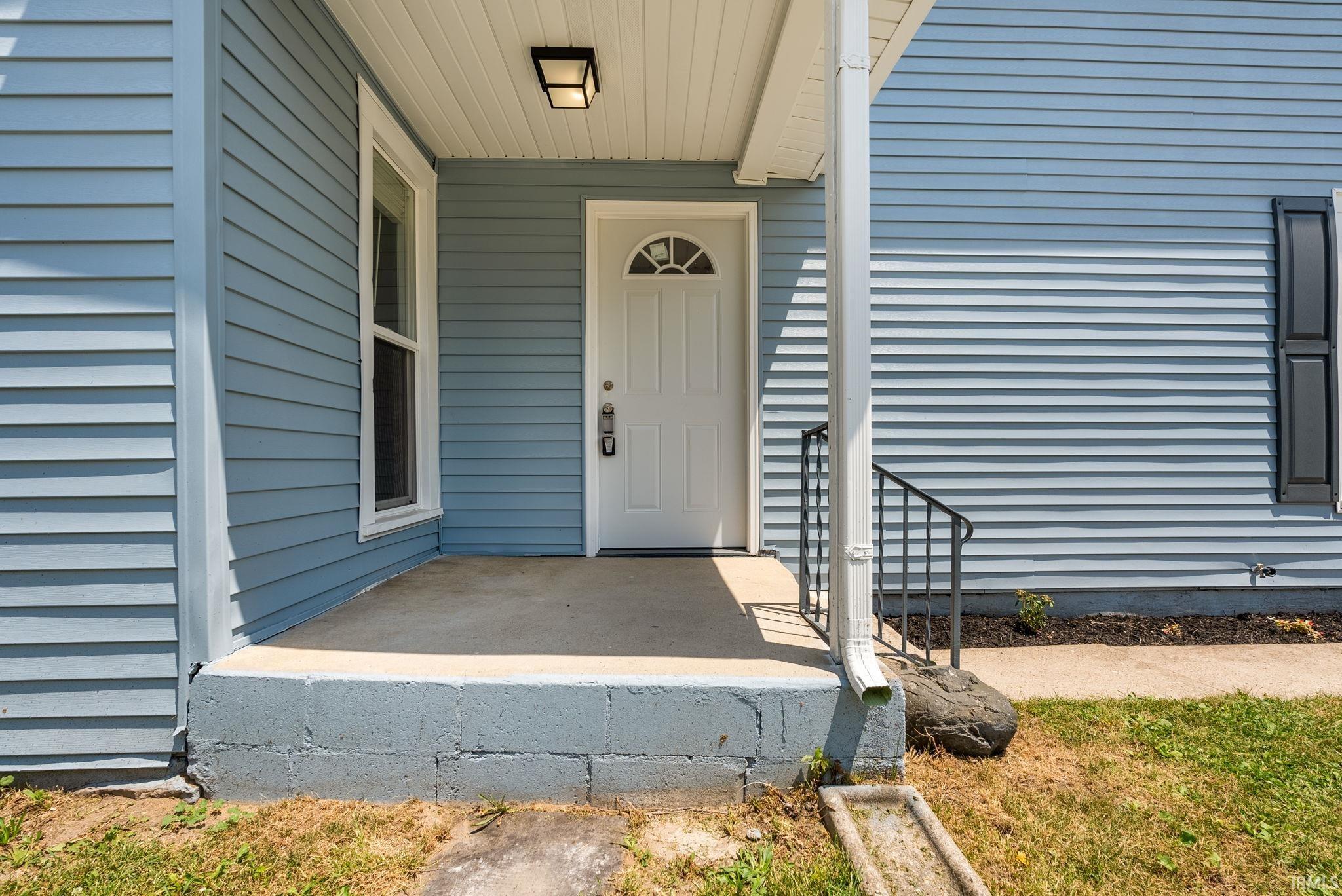 321 W Oakridge Avenue
