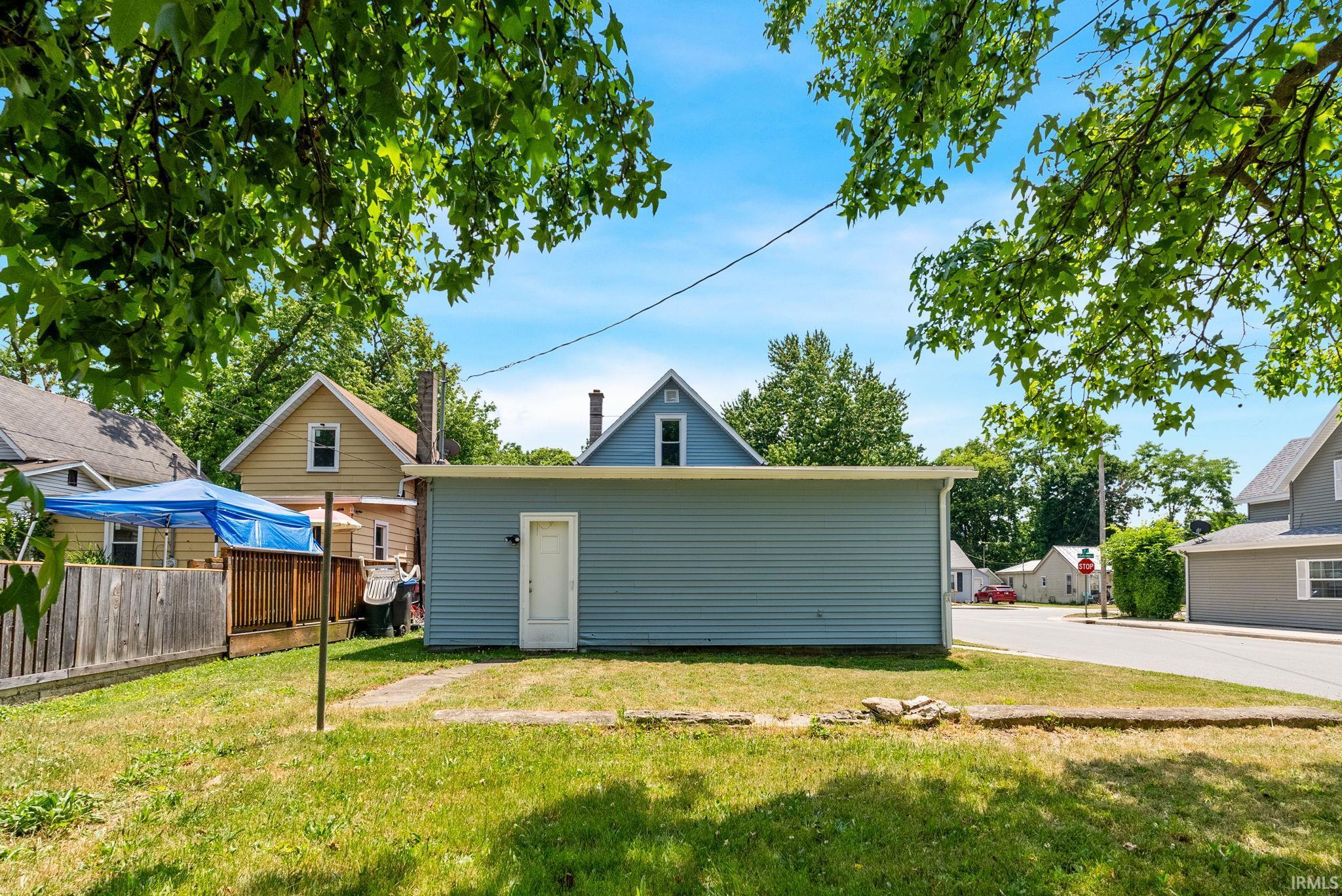 321 W Oakridge Avenue