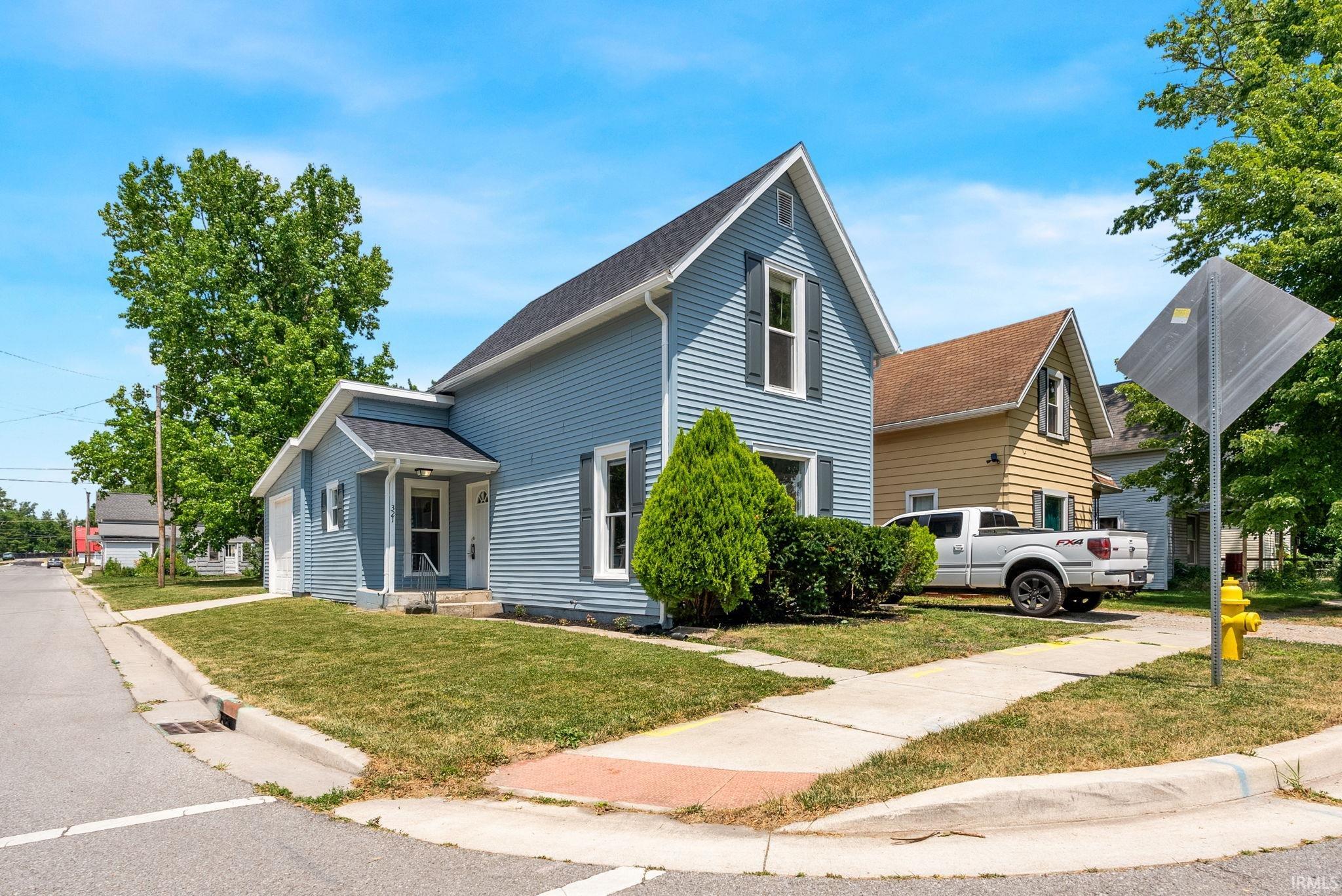 321 W Oakridge Avenue