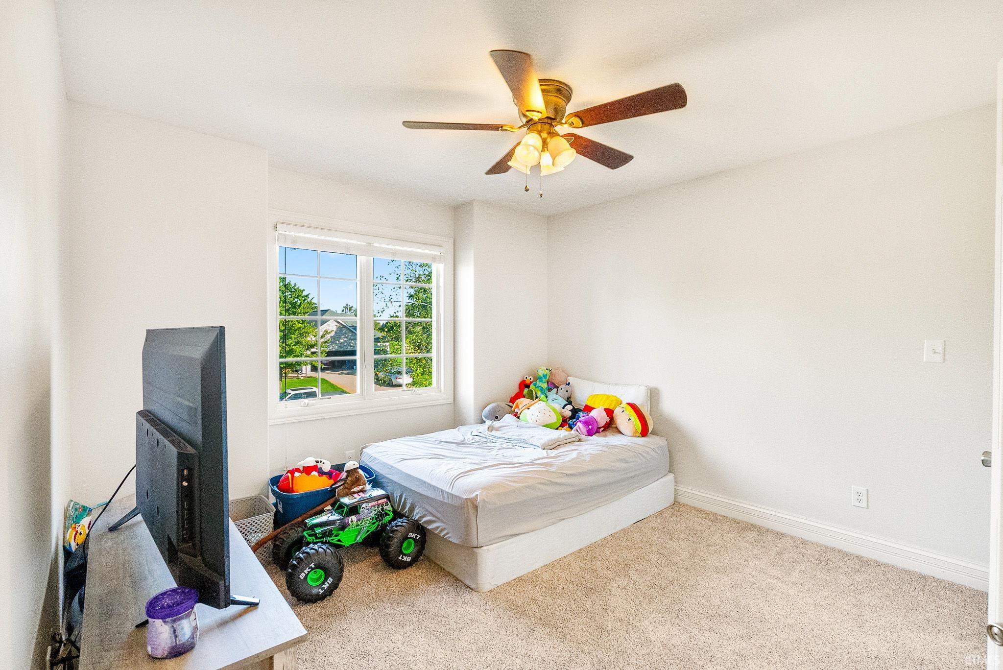 952 N Old Orchard Drive