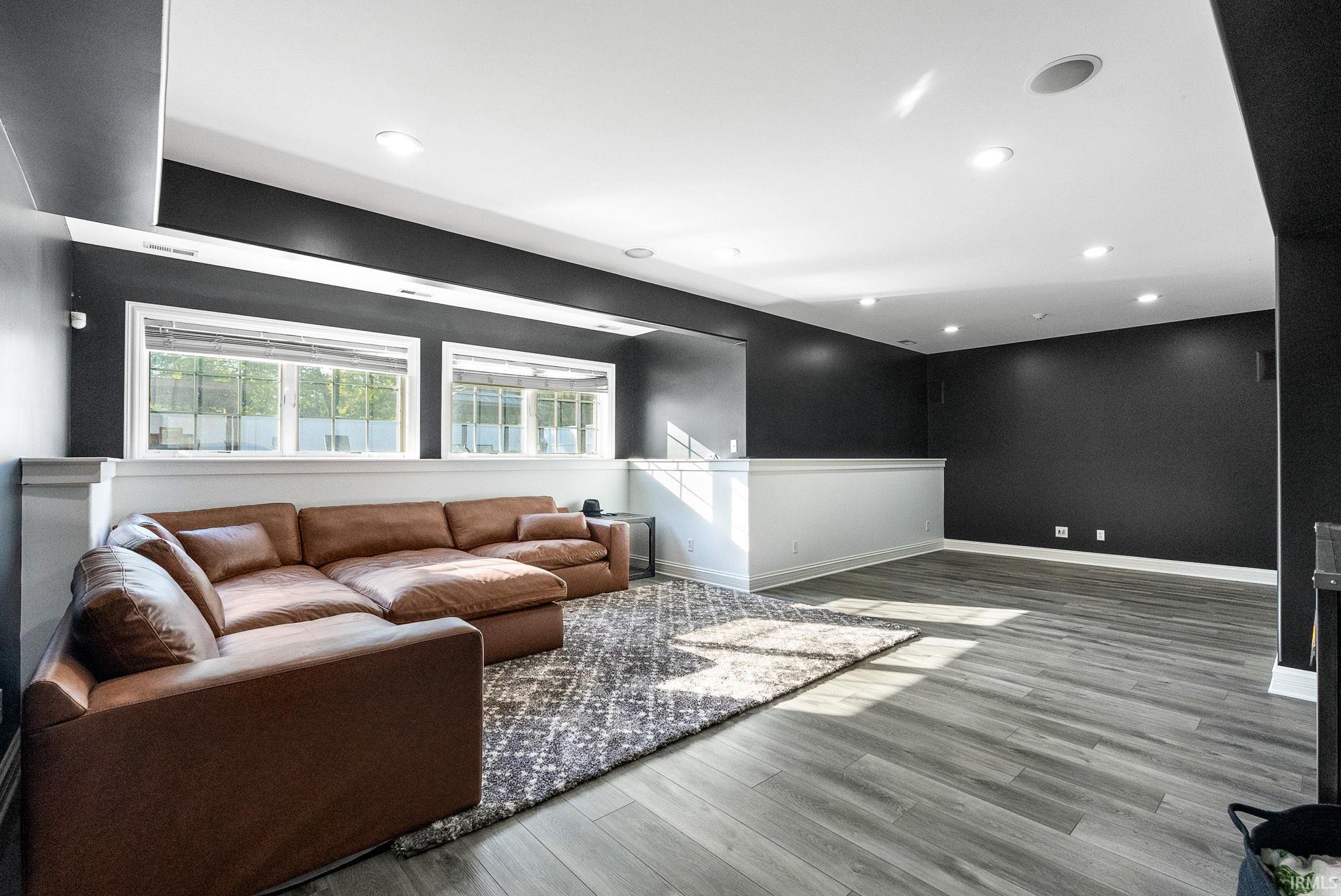 952 N Old Orchard Drive